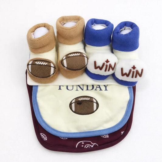 Aifeier - 4 Pieces - Bibs & Rattle Socks Gift Set - (0-9 Months)
